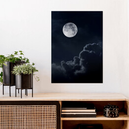 Plakat Pełnia księżyca na pochmurnym niebie
