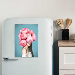 Magnes dekoracyjny Kobieta z różowymi kwiatami
