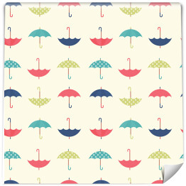 Wielobarwne parasole na białym tle