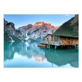 Krajobraz z jeziorem Dolomitach