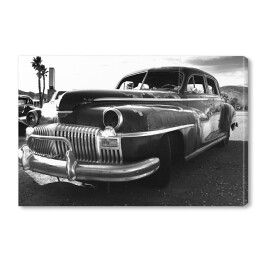 Rustykalny samochód, Kalifornia - czarno białe zdjęcie