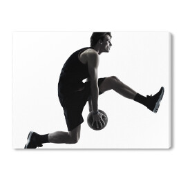 Mężczyzna grający w koszykówkę - czarna ilustracja na białym tle