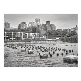 Czarno biały obrazek nabrzeża Brooklyn Heights, Nowy Jork