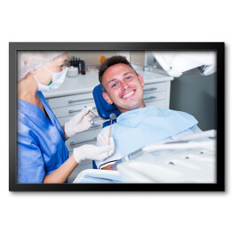 Zadowolony pacjent u dentysty