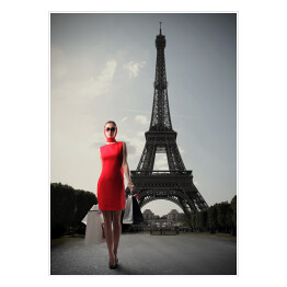 Elegancka kobieta na zakupach w Paryżu