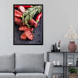Obraz w ramie Kiełbasa chorizo z ziołami, czosnkiem, papryką i papryką chili