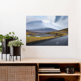 Plakat Kręta droga wśród pól i gór, Islandia