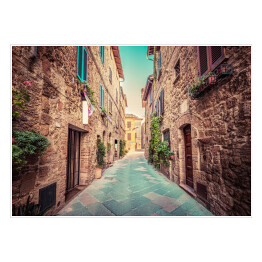 Plakat samoprzylepny Wąska ulica w starym włoskim miasteczku Pienza, Toskania, Włochy