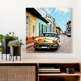 Obraz na płótnie Kuba, Trinidad, zabytkowy samochód na ulicy