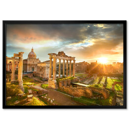 Plakat w ramie Ruiny Romańskiego Forum w Rzymie podczas wschodu słońca