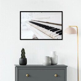 Plakat w ramie Białe pianino w białym pokoju
