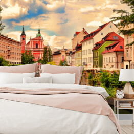 Fototapeta samoprzylepna Piękny widok na nasyp w Lublanie, Słowenia