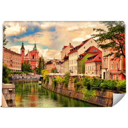 Fototapeta winylowa zmywalna Piękny widok na nasyp w Lublanie, Słowenia