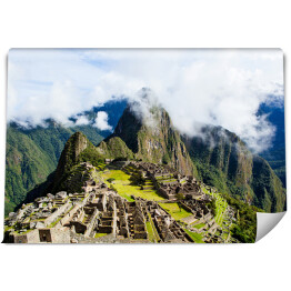 Fototapeta samoprzylepna Mgliste chmury nad Machu Picchu