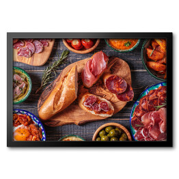 Obraz w ramie Typowe hiszpańskie jedzenie, widok z góry