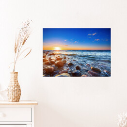 Plakat samoprzylepny Zachód słońca nad Morzem Bałtyckim, kamienista plaża w Rozewiu