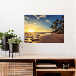 Plakat samoprzylepny Krajobraz z tropikalną wyspą podczas zachodu słońca