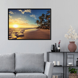 Plakat w ramie Krajobraz z tropikalną wyspą podczas zachodu słońca