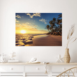 Plakat Krajobraz z tropikalną wyspą podczas zachodu słońca