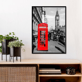 Plakat w ramie Londyńska czerwona budka telefoniczna z widokiem na Big Bena w tle