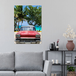 Plakat Stary czerwony samochód na piaszczystej plaży - Hawana, Kuba