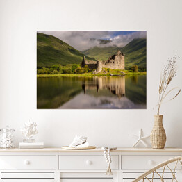 Plakat Widok na zamek nad jeziorem, Szkocja