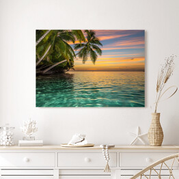 Obraz na płótnie Zachód słońca ze wspaniałymi kolorami na tropikalnej wyspie 