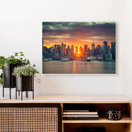 Obraz na płótnie Chmurny wschód słońca nad Manhattanem, Nowy Jork