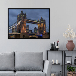 Plakat w ramie Basztowy Most o zmierzchu Londyn, Anglia