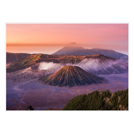 Plakat samoprzylepny Łańcuch górski Bromo o zmierzchu, Indonezja