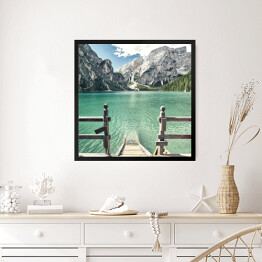 Obraz w ramie Drewniane schody w jeziorze Braies, Dolomity