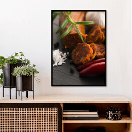 Plakat w ramie Hiszpańska tradycyjna kiełbasa chorizo ze świeżymi ziołami