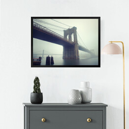 Obraz w ramie Most Brookliński we mgle