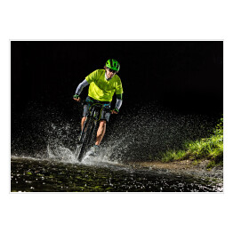 Plakat Górski rowerzysta jadący przez wodę