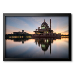 Obraz w ramie Meczet Putra w czasie wschodu słońca