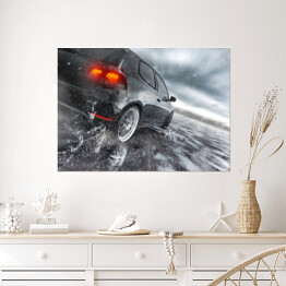 Plakat samoprzylepny Szybka jazda samochodem na mokrej drodze