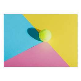 Plakat Piłka tenisowa na trójkolorowym tle 