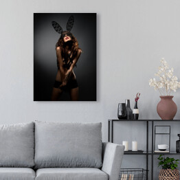 Obraz na płótnie Modelka pozująca w masce z uszami królika