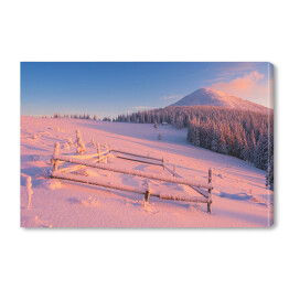 Obraz na płótnie Zimowy świt w górskiej wiosce