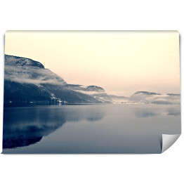 Fototapeta samoprzylepna Jezioro Bohinj podczas mroźnej zimy, Słowenia