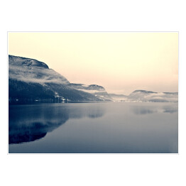 Plakat samoprzylepny Jezioro Bohinj podczas mroźnej zimy, Słowenia