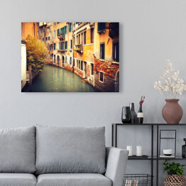 Obraz na płótnie Wąski kanał w Wenecji we Włoszech