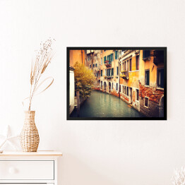 Obraz w ramie Wąski kanał w Wenecji we Włoszech