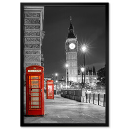 Plakat w ramie Czerwone budki telefoniczne w Londynie w nocy