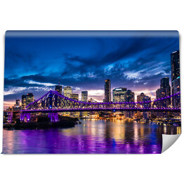 Fototapeta winylowa zmywalna Panorama miasta Brisbane w Australii rozświetlona purpurowymi światłami