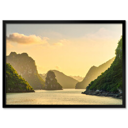 Plakat w ramie Zatoka Halong otoczona skałami, Wietnam
