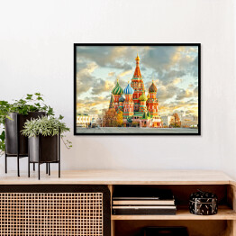 Plakat w ramie Moskwa, pochmurne niebo nad katedrą św. Bazylego