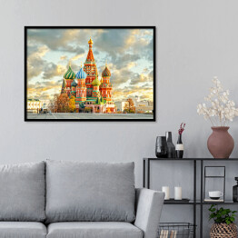 Plakat w ramie Moskwa, pochmurne niebo nad katedrą św. Bazylego