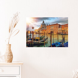 Plakat Wenecja - kanały przy zabytkowych budynkach