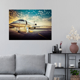 Plakat samoprzylepny Samolot czekający na pasie startowym